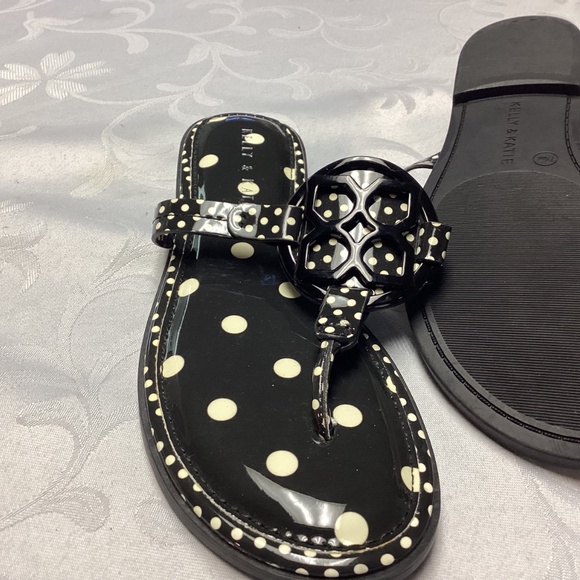 Kelly & Kate black &white sandals POLKA DOTS. SIZE 7/1/2 new - Picture 4 of 8